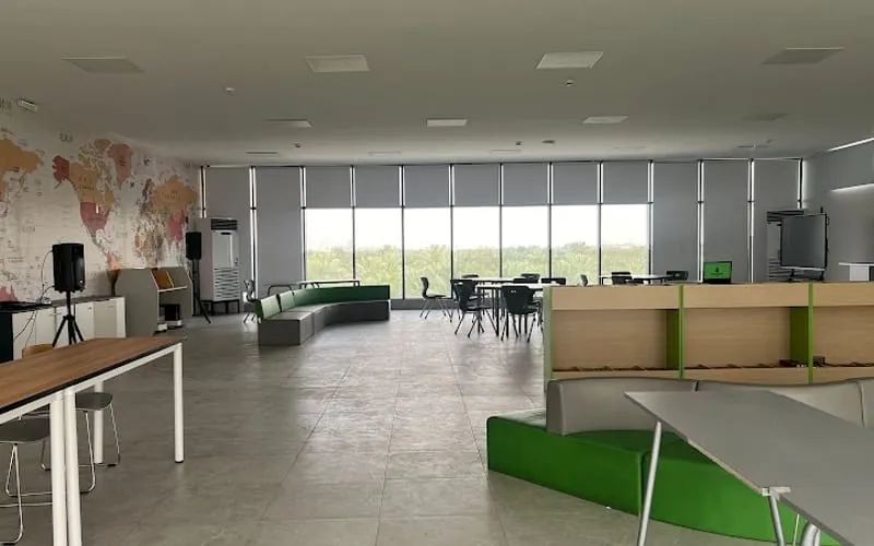 Al Anjal National Schools — أهلية school in Al Hufuf, Saudi Arabia