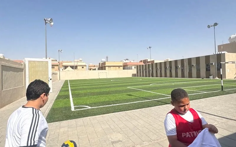 Alrawdah Alraedah National School — أهلية school in Riyadh, Saudi Arabia