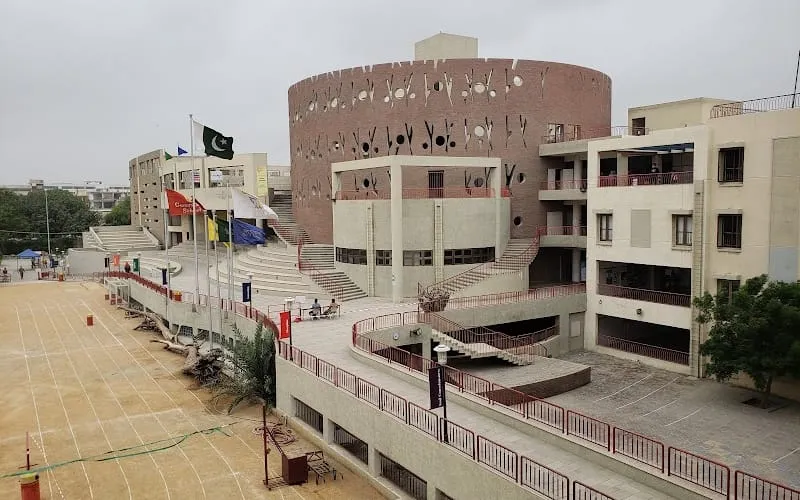 Generations Rayn Civil Boys School — أهلية school in Ar Rayn, Saudi Arabia