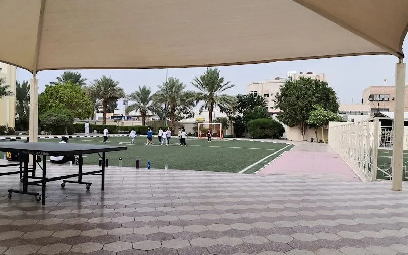 Kams Primary Grade National School — أهلية school in Tabuk, Saudi Arabia