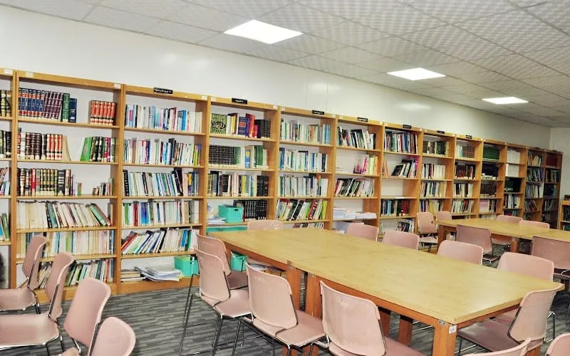 Manarat Al-Faisaliyah Islamic Schools - Girls — أهلية school in Al Khobar, Saudi Arabia