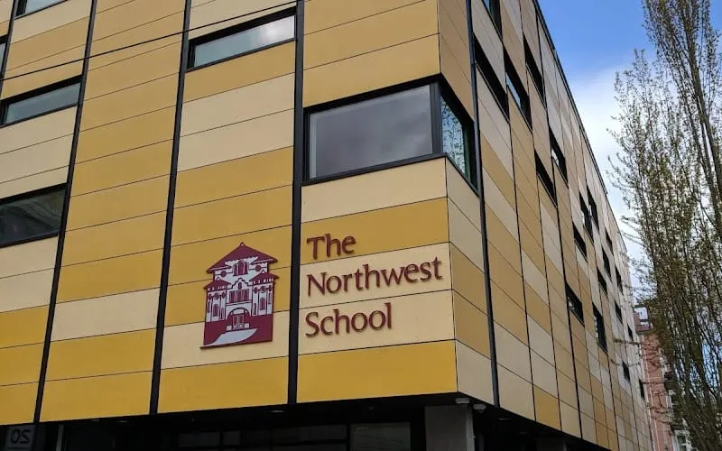 Nw National School — أهلية school in Tabuk, Saudi Arabia